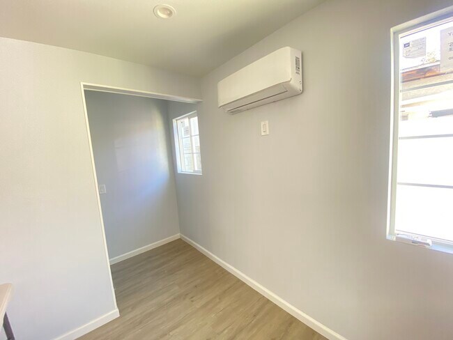 Building Photo - 11779 Garber St