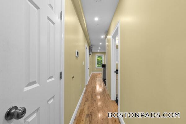 Building Photo - 29 Fessenden St