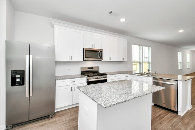 Building Photo - 16150 Elbridge Ct