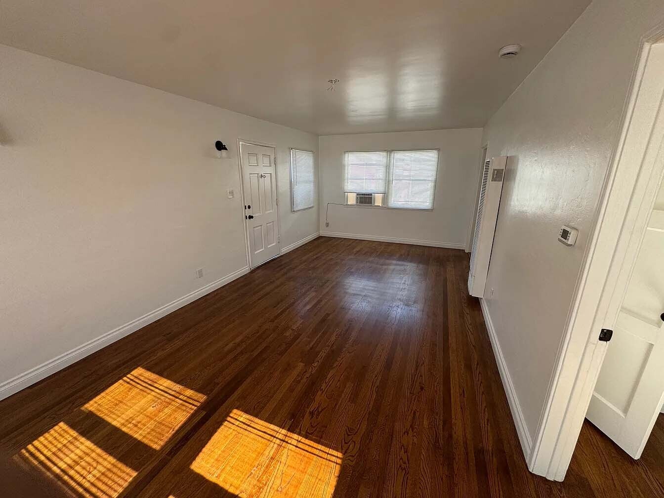 Building Photo - 25630 Lucille Ave