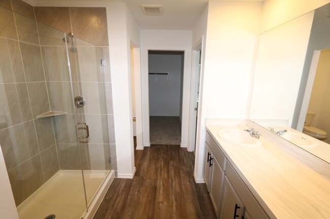 Building Photo - 24757 Mountain Tree Dr