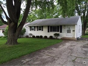 Building Photo - 3 Bedroom in Mundelein