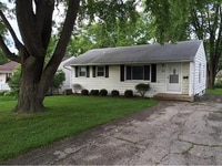 Building Photo - 3 Bedroom in Mundelein