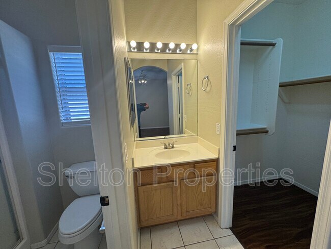 Building Photo - 12913 W Corrine Dr