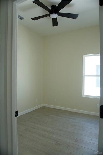 Building Photo - 5705 Notre Dame Ave