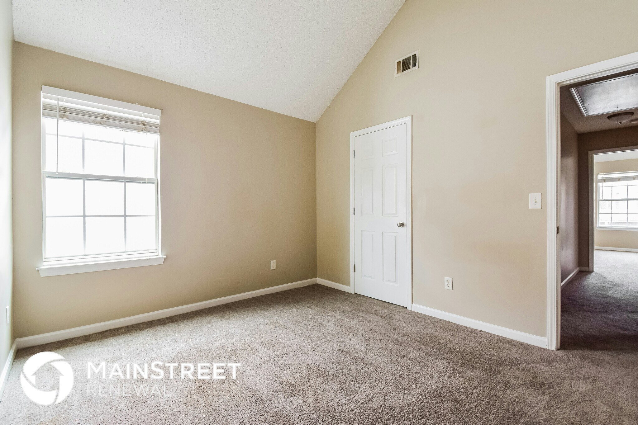 Building Photo - 5861 San Gabriel Ln