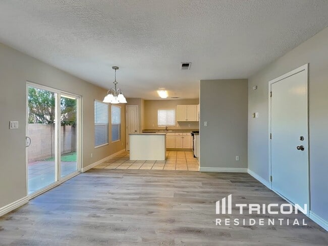 Building Photo - 4244 Altura Mesa Ln NE