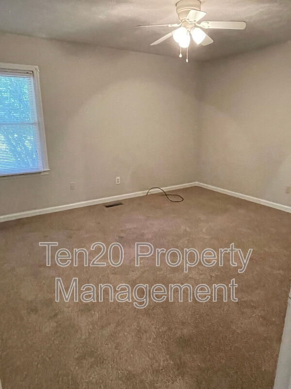 Building Photo - 7308 Paprika Ln