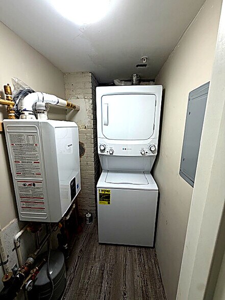 Building Photo - 9 Ocean Blvd