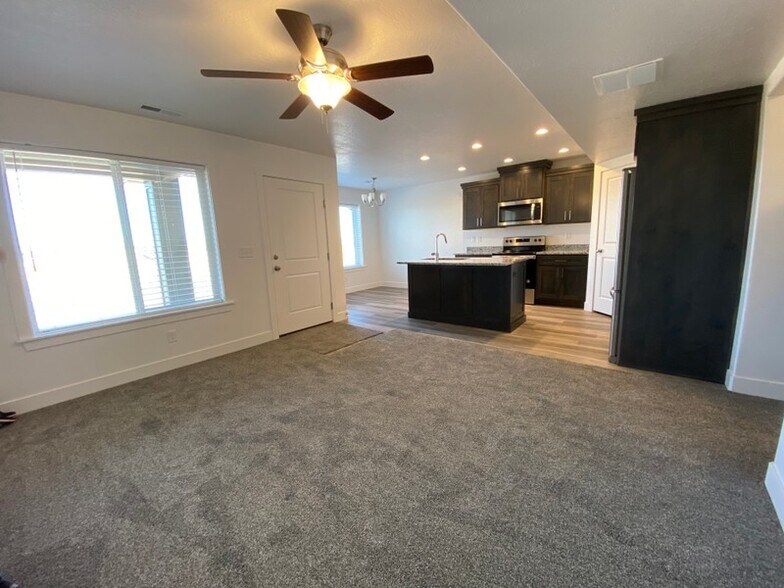 Building Photo - 2035 N 350 E