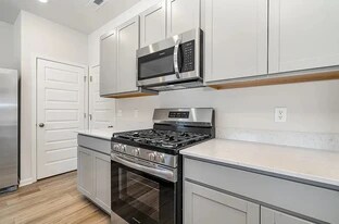 Building Photo - 549 Torrey Pines Ln