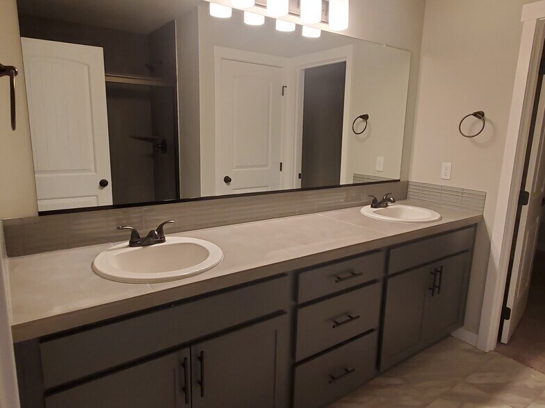 Master bedroom double vanity sinks - 161 E Wayno Way
