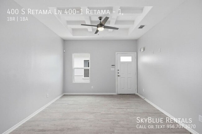 Building Photo - 400 S Retama Ln