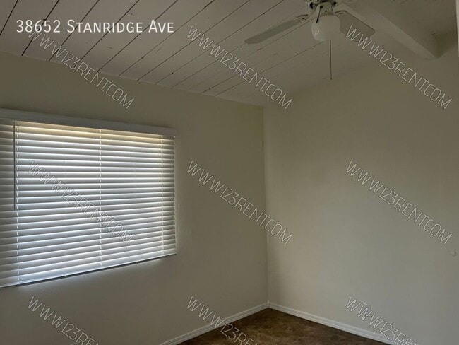 Building Photo - 38652 Stanridge Ave