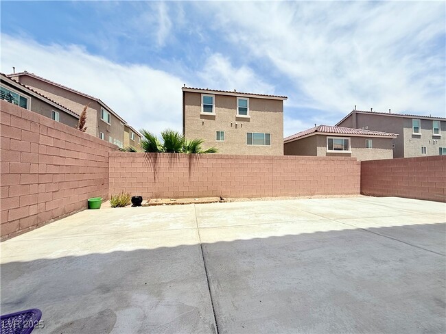 Building Photo - 6158 Fielding Hills Rd