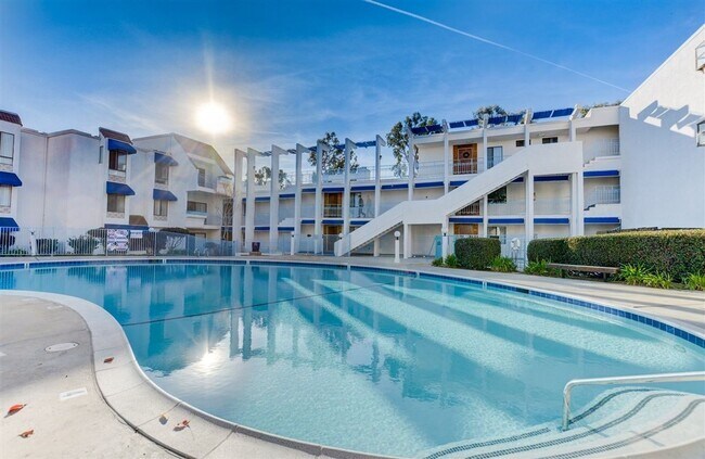 Building Photo - Best Priced 2 Bedroom Condo in the Heart of UTC