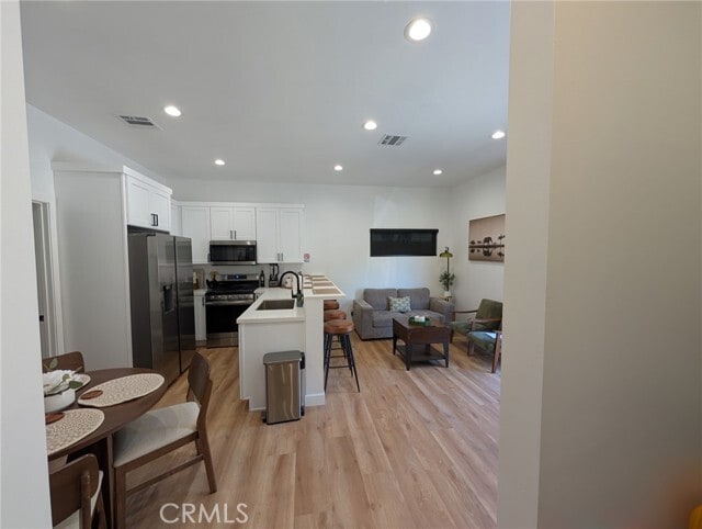 Building Photo - 311 W Green St