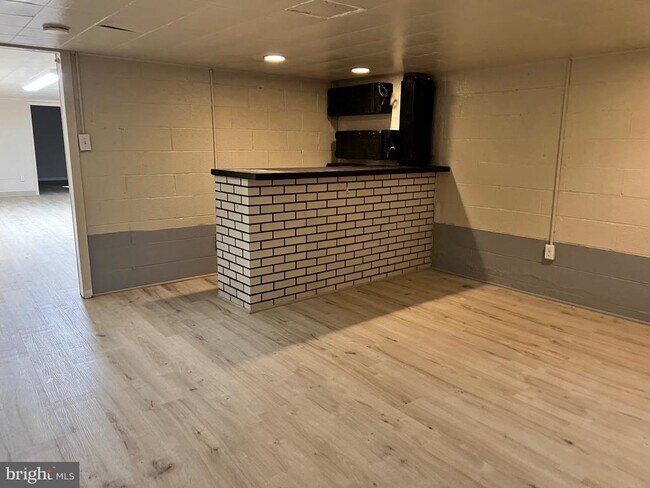 Building Photo - 5700 Harrison Rd