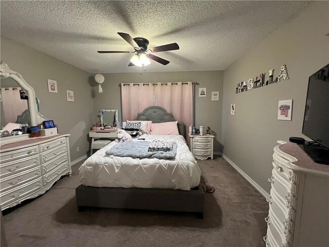 Building Photo - 584 Jack Dr