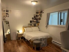 Building Photo - 4735 22nd Ave NE