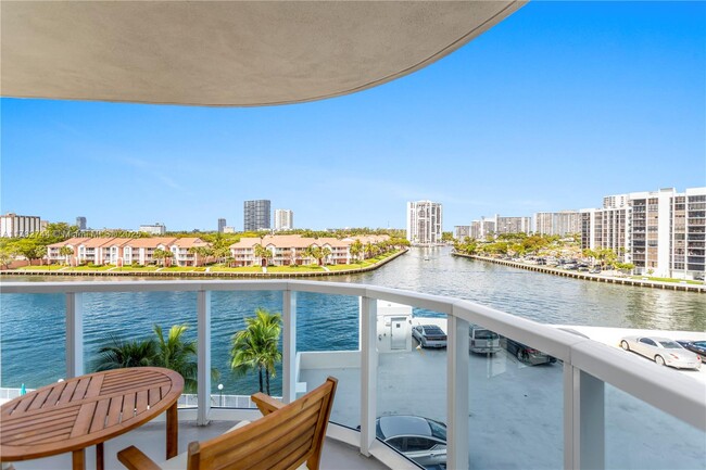 Building Photo - 3800 S Ocean Dr