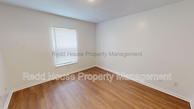 Building Photo - 215 Damascus Rd