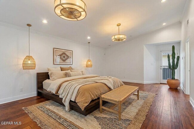 Building Photo - 6528 Calle Placido Dr