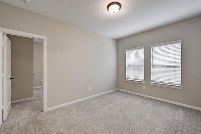 Building Photo - 25403 Kidwiler Dr