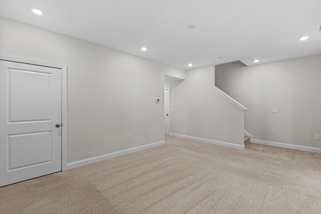 Building Photo - 2888 Macintosh Woods Dr
