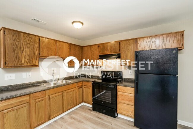 Building Photo - 3 Bedroom Pet-Friendly Home in Louisville,...