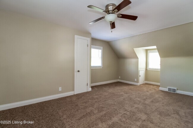 Building Photo - 4620 Hillside Dr
