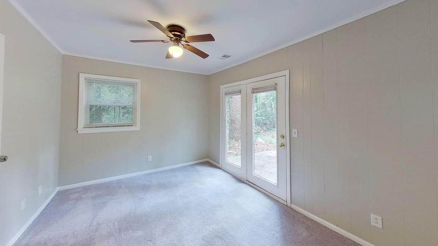 Building Photo - 2451 Glenrock Dr