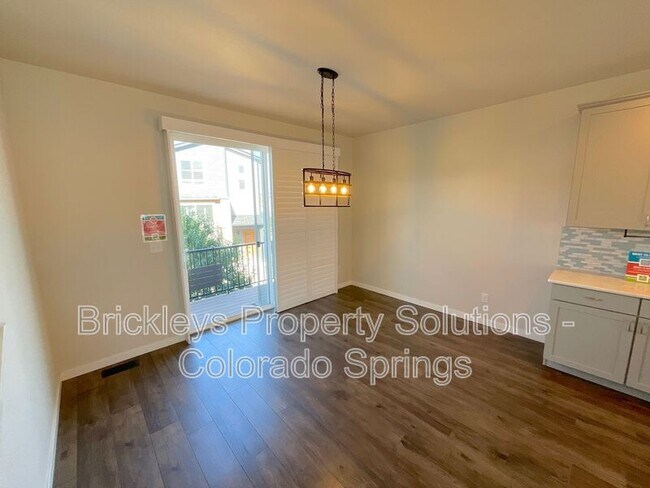 Building Photo - 7227 Berrybrook Ln