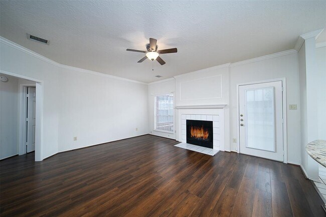 Building Photo - 427 Birch Hill Dr