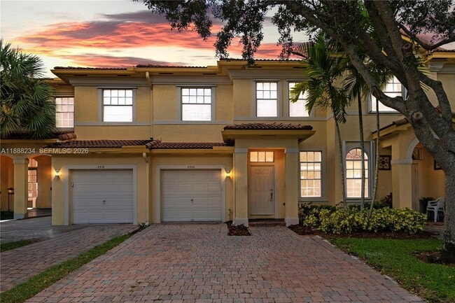 Building Photo - 2508 SW 85th Terrace