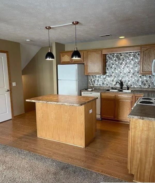 Building Photo - 14655 Sahler Ct