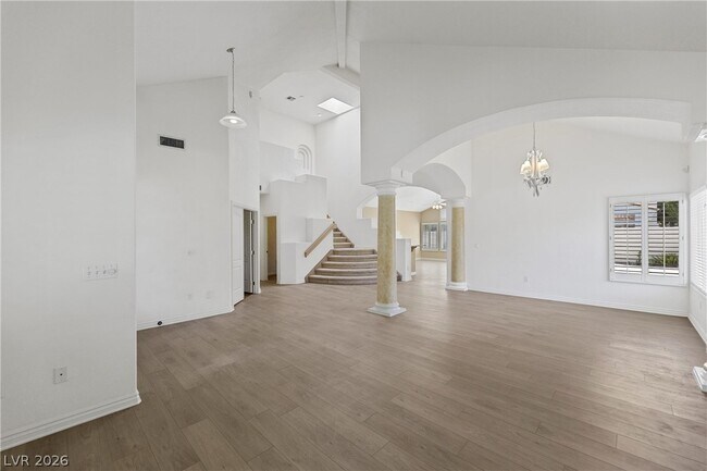 Building Photo - 8133 Horizon Lake Dr