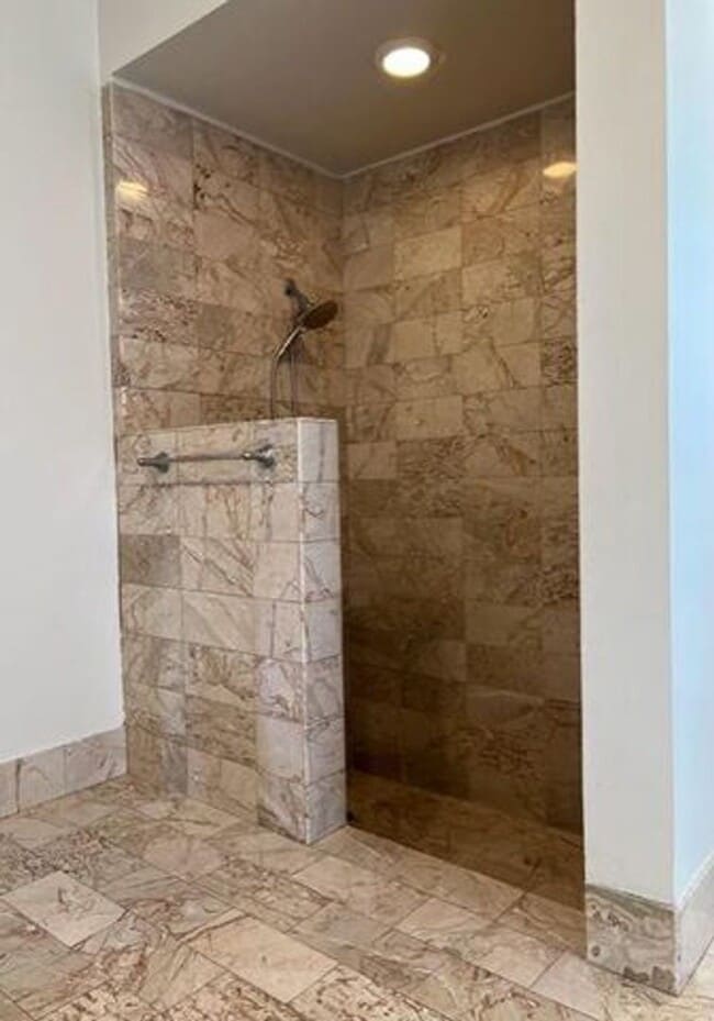 Building Photo - 2498 NW 25th St