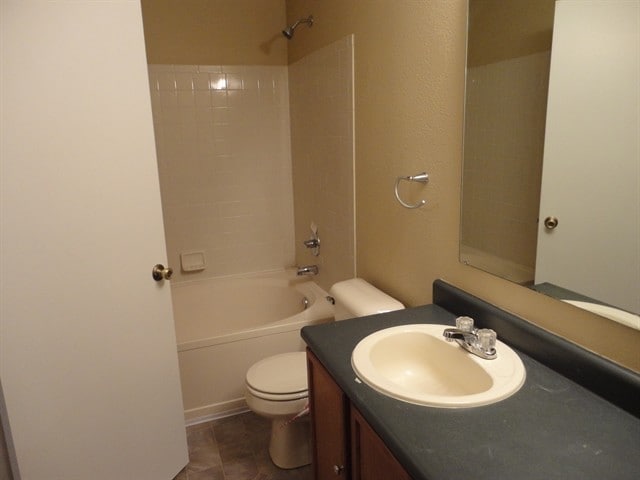 Building Photo - 7588 Hollow Reed Ct