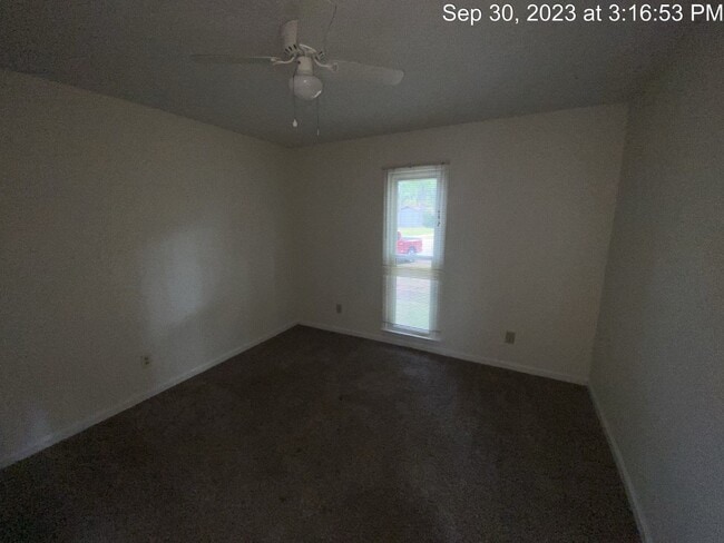 Building Photo - 912 Drew Ct