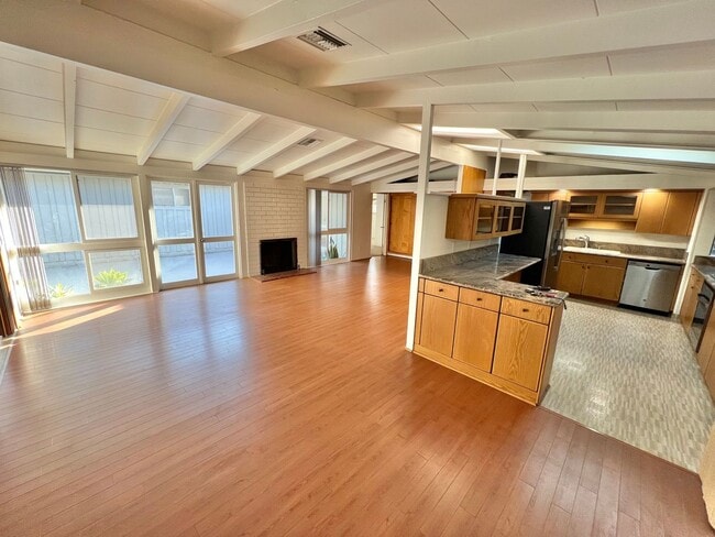 Building Photo - 3063 Volk Ave