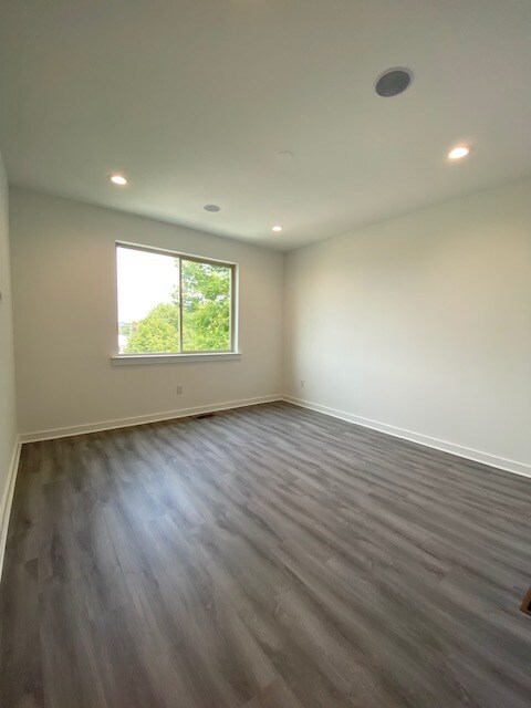 Building Photo - 756 N 38th St