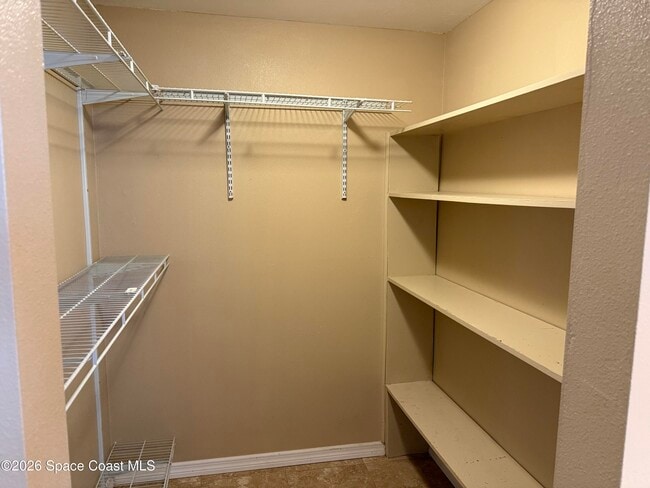 Building Photo - 472 Newfound Harbor Dr