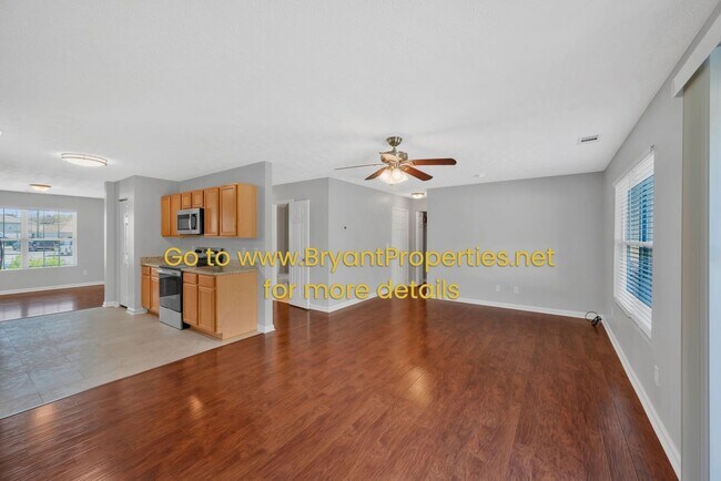 Building Photo - 2872 Creekbend Dr