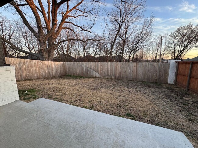 Building Photo - One Month Rent Free - 4 bedrooms - 3 full baths - Brand New