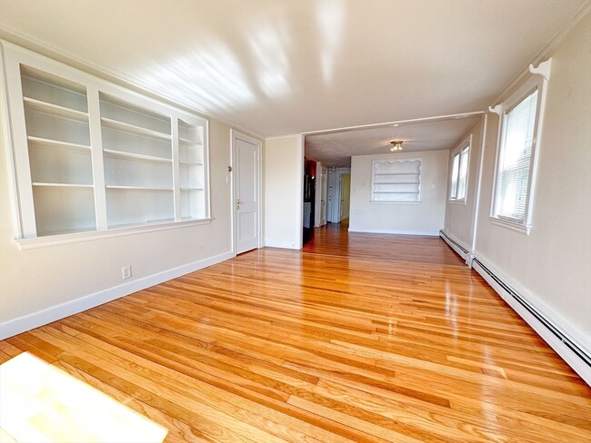 Building Photo - 75 Dorchester St