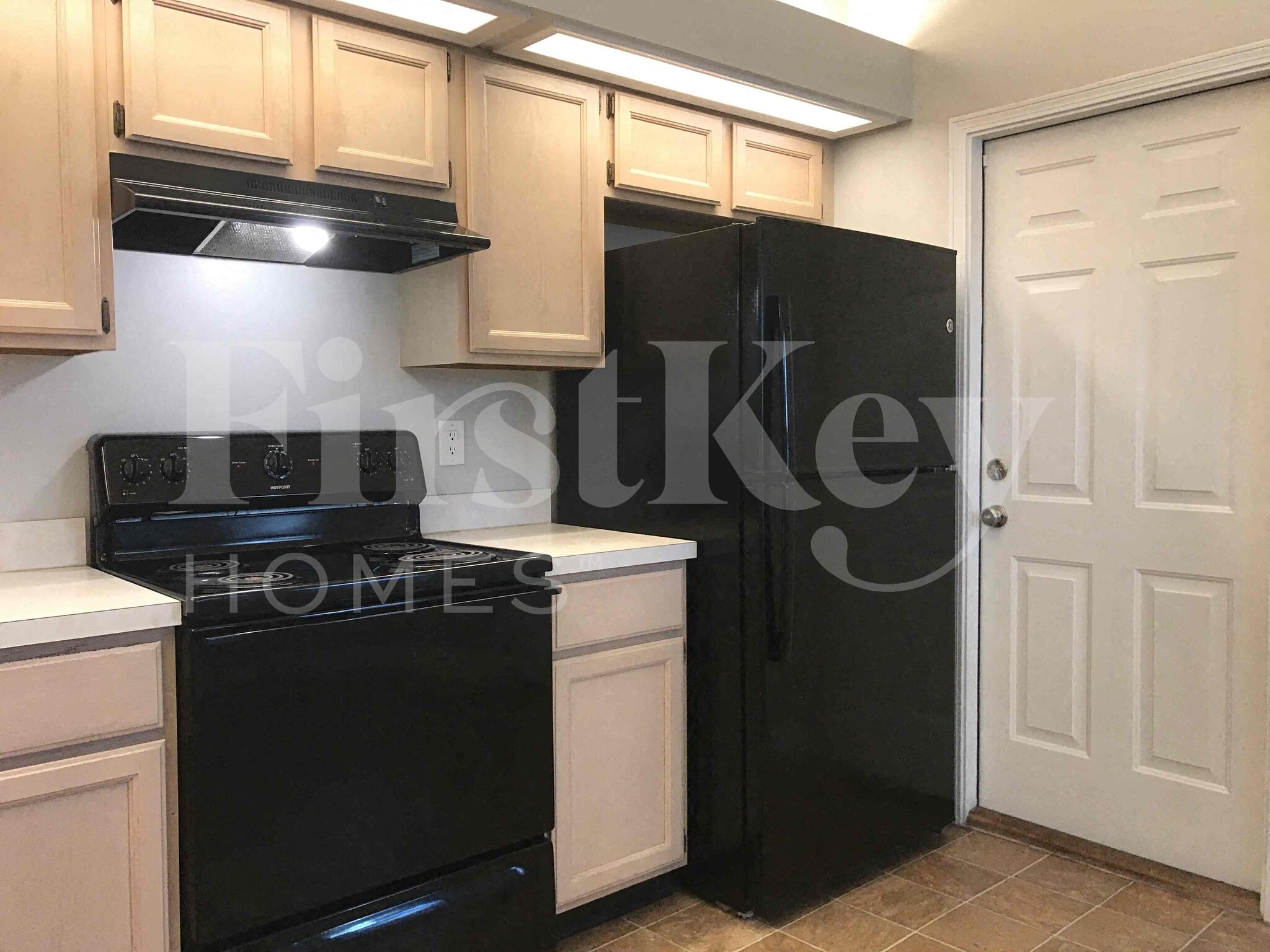 Building Photo - 7852 Catskills Ct