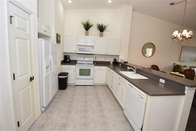 Building Photo - 400 Canopy Walk Ln