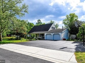 Building Photo - 3306 Moreland Pl