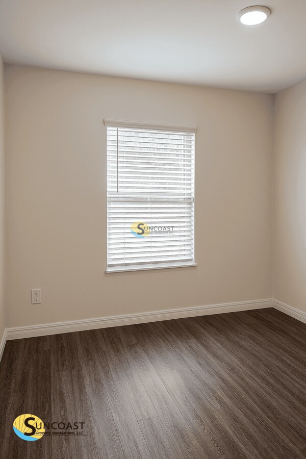 Building Photo - 1037 Nomad Rd